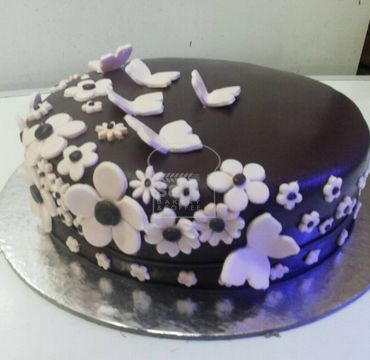 Chocolate Cake with Butterflies HR201
